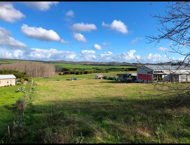 LAND FOR SALE IN BAARDSKEERDERSBOS